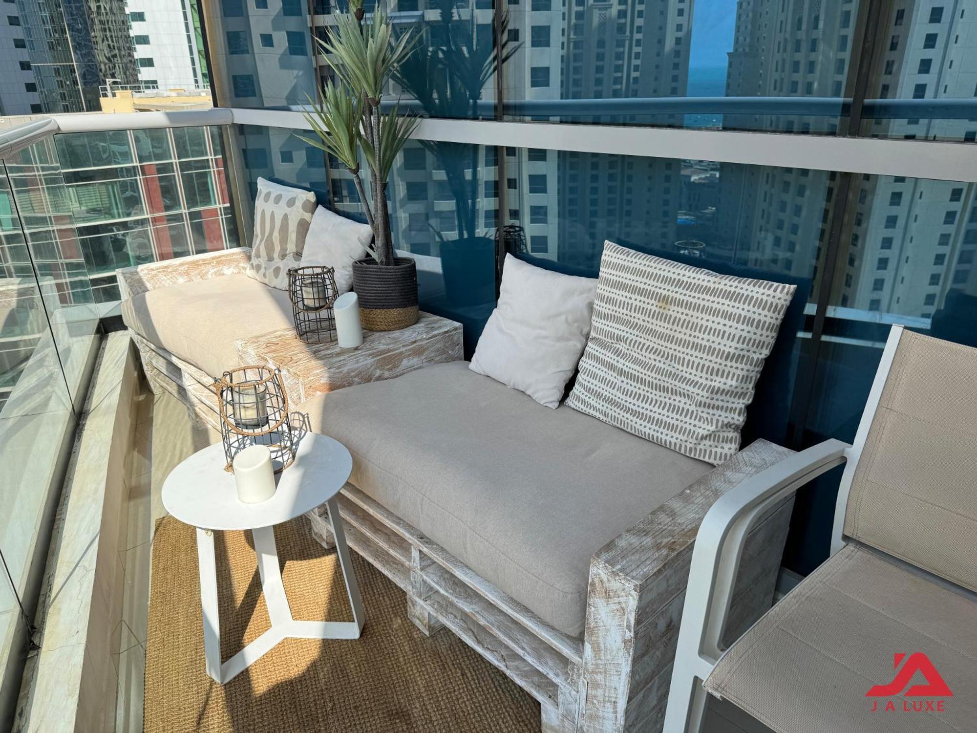 Cozy Marina & Sea View Apt In Bay Central Tower Dubai Marina With Modern Gym & Pool, Steps To Beach & Metro מראה חיצוני תמונה